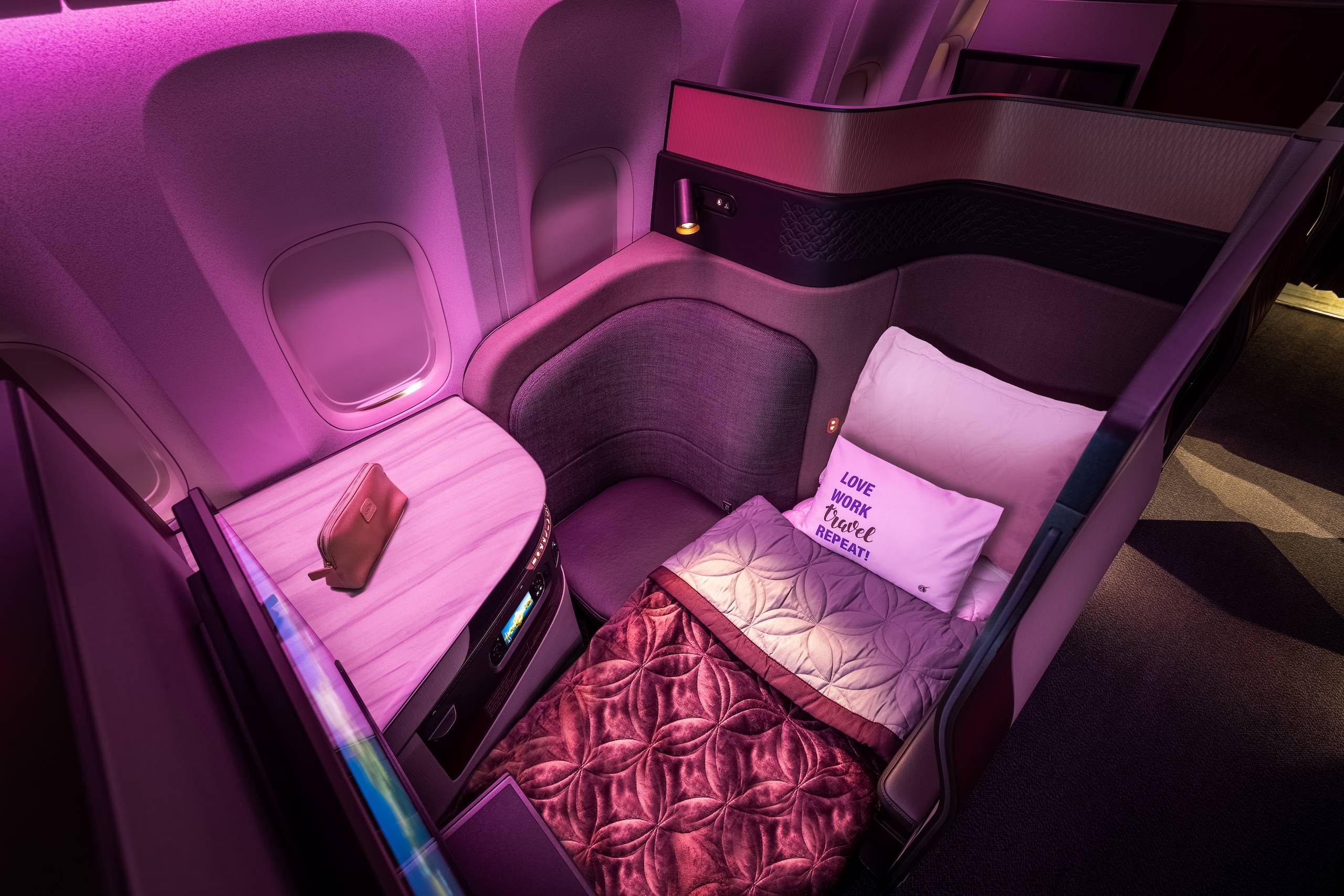 Qatar Airways business class Qsuites on A350 aircraft for international long-haul flights