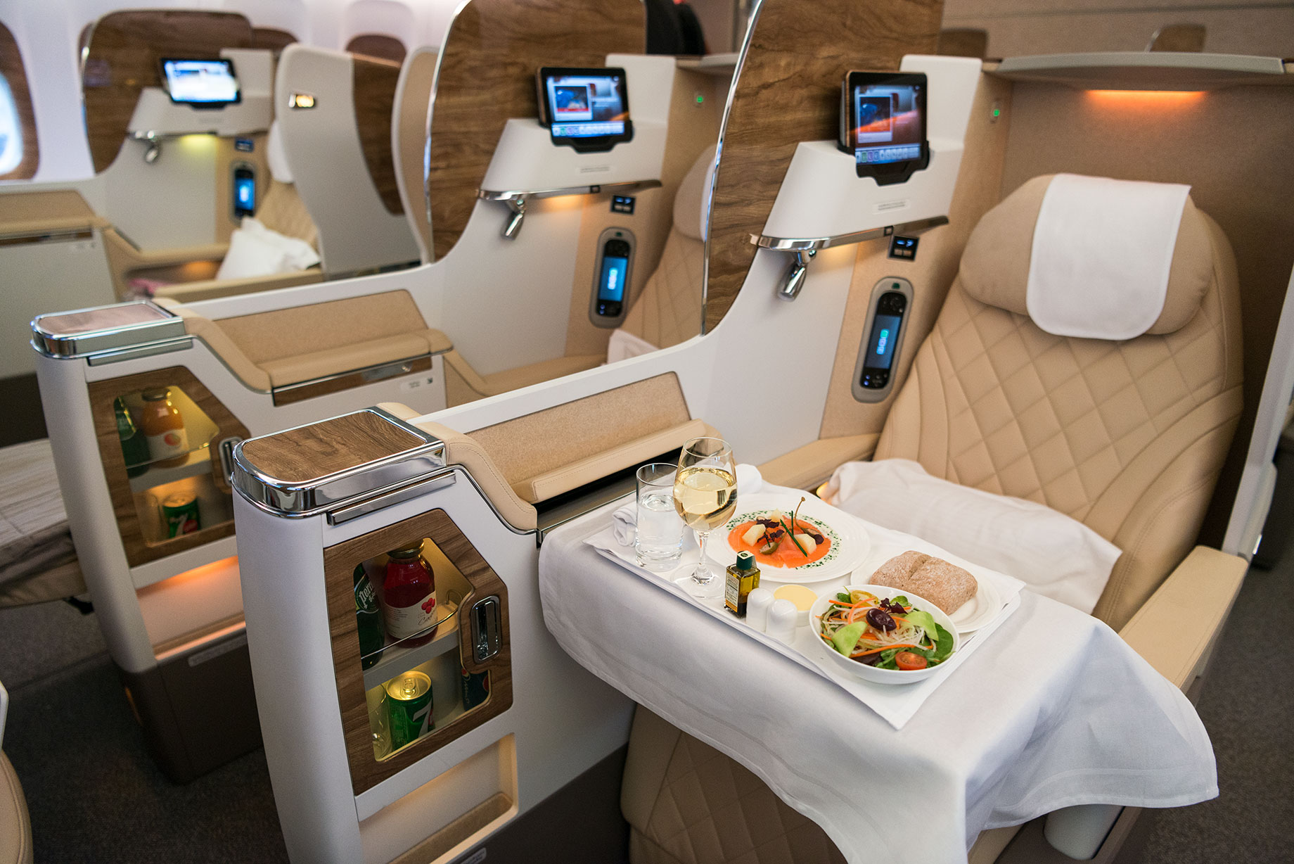 Emirates Business Class - Food & Beverages