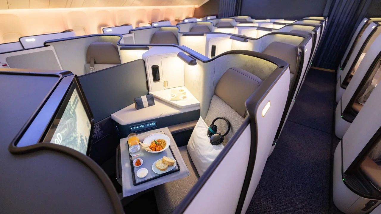 Cathay Pacific business class - Photo by Cathay Pacific.