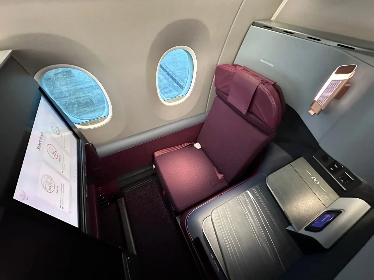 Japan Airlines business class - Photo by JAL.